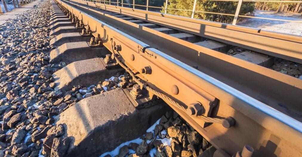 Application Of Laser Cleaning In Railway Rails